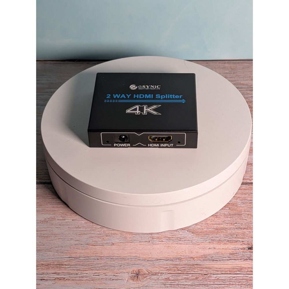 eSynic 2-Way HDMI Splitter 4K (1 in 2 Out) - Model HDP02s - Open Box